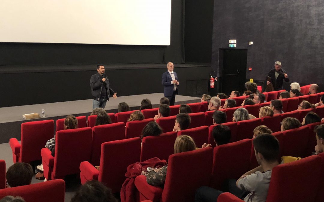 Julien Peron participe à la récolte de fonds pour plus de 1000 associations avec son film « C’est quoi le bonheur pour vous? »